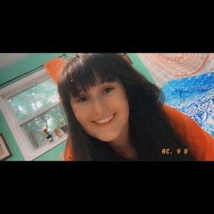 Meet your Posher, Skylar